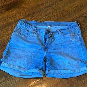 Levi Stretchy Denim Shorts